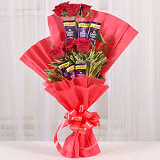 In this article, i will give girls have a very particular taste when it comes to gifts. Birthday Gifts For Her Upto Rs 300 Off Unique B Day Gift Ideas For Women Ferns N Petals