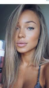 Ashy Blonde Tanned Skin Blonde Hair Hair Color For Tan Skin Dark Hair With Highlights