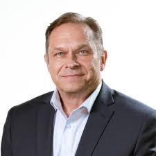 Jonathan Lerch's Instagram, Twitter & Facebook