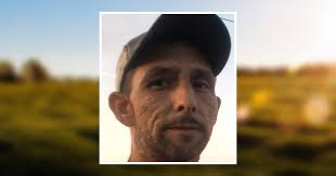 Lee Outlaw's Instagram, Twitter & Facebook