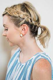 Braid the front sections of your hair and wear it as a hairband. How To Do An Easy Side Braid Ponytail Beauty Poor Little It Girl