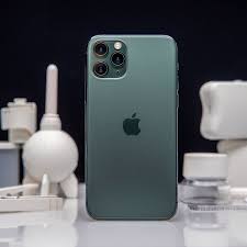 The iphone 11 pro and iphone 11 pro max opt for a more sophisticated look. Apple Iphone 11 Pro And Pro Max Review Great Battery Life Screen And Camera The Verge