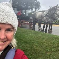 Carrie Cluff's Instagram, Twitter & Facebook