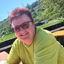 Jeder erste Kuss braucht Mut! Und in der Folge "Liebe" hat Miriam ihren Mut  zusammengenommen und es sich bei Nele getraut! Wie schön, dass es geklappt  hat! Wie und mit wem war