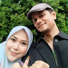 7 Potret Keluarga Pesinetron Ferdi Ali, Adem & Mesra Meski Istri Sering  Dinyinyiri Netizen