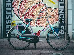 Cool Spray Paint Ideas That Will Save You A Ton Of Money Spray Paint Bikes