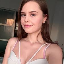 Jamie Deyoung's Instagram, Twitter & Facebook