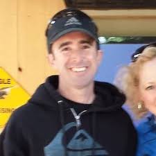 Bạn không cần phải là chuyên gia viết tay mới thấy nó là chữ ký đặc trưng  trong suốt 22 năm thư.