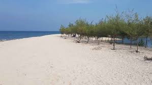 Kabupaten garut memiliki luas wilayah administratif sebesar 306.519 ha (3.065,19 km²). Pantai Manalusu Htm Rute Foto Ulasan Pengunjung