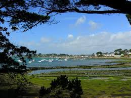 Bien Moins Connue Que L Ile Aux Moines Et L Ile D Arz Dans Le Golfe Du Morbihan L Ile Berder Est Un Petit Joyau A Seulement 8