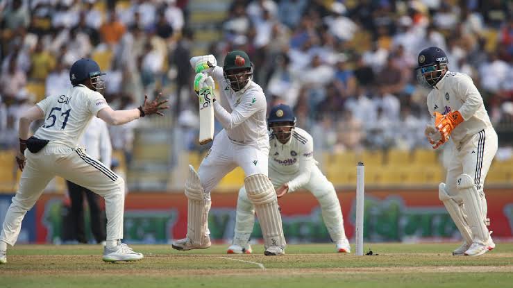 India vs South Africa, 2nd Test Day 2 Highlights: Muthusamy, Jansen power SA  to 489; Indian openers survive 6.1 overs before bad light ends play |  Cricket News - The Indian Express