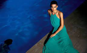 Smart couture abiti cerimonia motivi 2021. Motivi By Francesco Scognamiglio 2018 12 Vestiti Per 1000 Occasioni Moda Uomo Moda Donna