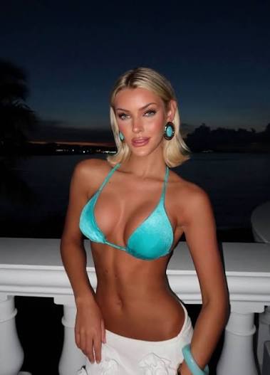 Victoria Kjær Theilvig