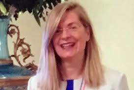 Elizabeth Kimber's Instagram, Twitter & Facebook