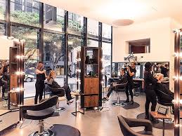 I am asian and have straight hair that doesn't have any volume so i need to find a salon that can deal with that. The Best San Francisco Stylists For Asian Women S Haircuts Rockyt