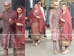 In Sabyasachi High Heel Confidential Sabyasachi Deepika Padukone Dresses Fashion
