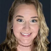 Liz Noe's Instagram, Twitter & Facebook