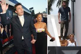 Ben affleck and jennifer lopez pack on the pda during dinner. A Timeline Of Jennifer Lopez And Ben Affleck S Relationship