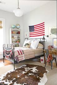 Also note the headboards are small and needed something else. 20 Decor Ideas To Try Above Your Bed How To Decorate The Space Above Your Bed