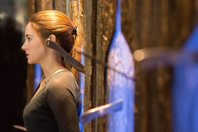 Review: In 'Divergent,' Jolted Awake by Fear and Romance - The New York  Times