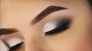 Bianco e nero, parco zoo punta verde'ye 6 km ve aquasplash su parkı'na 2,8 km uzaklıktadır. Trucco Bianco E Nero Makeup Tutorial Sweetmakeup Youtube