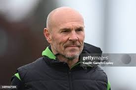 Paul Nixon's Instagram, Twitter & Facebook