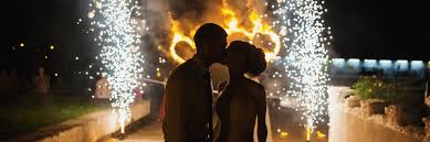 Egal ob sie feuerwerk für silvester oder für einen anderen besonderen anlass, wie zum beispiel eine hochzeit benötigen, bei uns finden sie eine große auswahl an feuerwerk kaufen können sie das ganze jahr, ohne genehmigung können sie das ganze jahr feuerwerk für silvester bestellen. Pyrotechnik24 Feuerwerk Pyrotechnik Kaufen Und Selbst Zunden Easybox Feuerwerk Pyrotechnik Kaufen Und Selbst Zunden Easybox