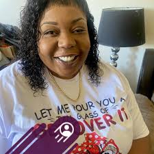 Happy 26th birthday to Hannah Monaco of Jacksonville! Hannah loves spending  time with her two kids, and today is all about celebrating her. We're  wishing you a wonderful birthday, Hannah!