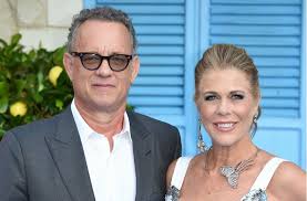 © mandel ngan/afp/getty images, christopher polk/getty images for people's choice awards. Stars Mit Covid 19 Rita Wilson Spricht Uber Ihre Erkrankung Panorama Stuttgarter Zeitung