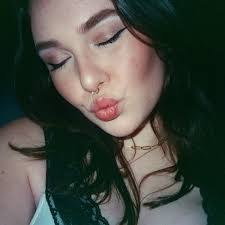 kate (@kate.thornbury) • Instagram photos and videos