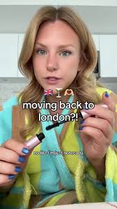 who is she and why has she moved countries 3 times in less than two yeats,  someone help her #movetolondon #londonmove #movetolondonwithme #londonlife  #londongirls Move to london from canada Move to ...