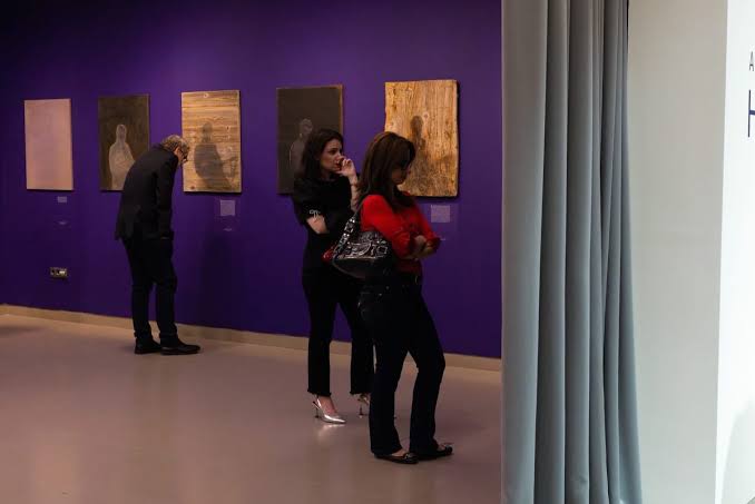📸Στιγμιότυπα από τα εγκαίνια της έκθεσης του Χρήστου Μποκόρου «Αλέξανδρος  Παπαδιαμάντης. Ο ίσκιος του». Tα εγκαίνια της έκθεσης πραγματοποιήθηκαν την  Παρασκευή 15 Μαΐου 2026, στην Αίθουσα Πολλαπλών Προβολών του 2ου ορόφου της