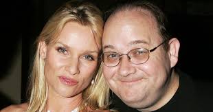 Desperate Housewives': What Happened Between Nicolette Sheridan And Marc  Cherry?