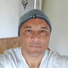 Darren Bauer-Holt (@dazzholt) • Instagram photos and videos