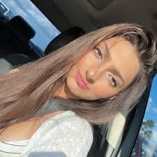 Emma Mchenry's Instagram, Twitter & Facebook