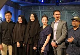 With fedi nuril, dewi sandra, chelsea islan, tatjana saphira. 5 Wanita Cantik Bakal Bintangi Ayat Ayat Cinta 2 Media Hiburan