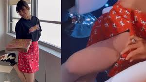 Giulia Stabile torna a Tu sì que vales: osa col maxi spacco e le sneakers  futuristiche