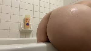 Horny and Humping my Bathtub ($5.99 OnlyFans) - Pornhub.com