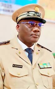 Le Général Moussa Soumaré Gouverneur de la Région de Kayes et l'homme fort  de kayes grâce à ses engagements et à son sens de faire de Kayes un  carrefour de vivre ensemble