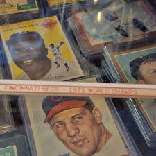 Go Cincinnati reds 🕺 Watching here in the jungle of the Philippines ❣