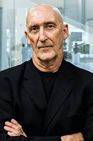 PHÂN TÍCH KINH TẾ: Thomas C. Holt: “Phải lùi về những năm 1850 để tìm thấy  một số đông người da trắng biểu tình ủng hộ người da đen”