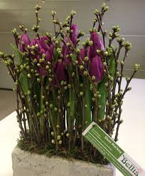 Pin By Linda Bevins On Spring Decorating Floral Arrangements Spring Flower Arrangements Modern Flower Arrangements