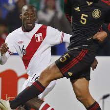 Apart from playing for several football clubs of peru, he has also played for german bundesliga club, 1899 hoffenheim in 2013 and played for peru in. Tsg 1899 Hoffenheim Holt Perus Nationalspieler Luis Advincula Fussball