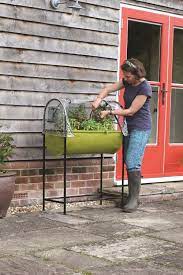 Choosing the right garden table plans for your needs is challenging, as there are many options to choose from. Haxnicks Vigoroot Easy Table Garden Bloomling Deutschland