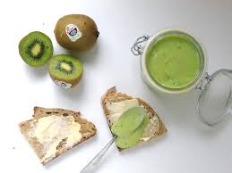 Kiwi Curd Cremige Herrlichkeit Mit Zespri Green Kiwi Mini Me Rezept Lebensmittel Essen Essen Und Trinken Essen