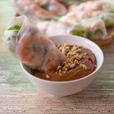Combine all the ingredients (except for the chopped peanuts) in a medium size bowl and mix it together until the peanut sauce is smooth and creamy. Vietnamese Peanut Dipping Sauce For Spring Rolls TÆ°Æ¡ng Cháº¥m Gá»i Cuá»'n Vietnamese Home Cooking Recipes