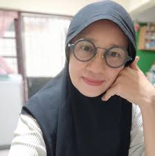 Viewing Hawaiian Green Sea Turtles at Poipu Beach, Kauai