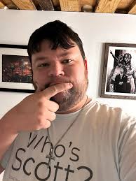 Meeting fellow rope droppers in the parks for fun and friendship