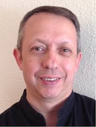 RTL synthesis: from logic synthesis to automatic pipelining