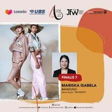 Foto tahunan tema maskulin / ketibaan bulan ramada ini, levi's menampilkan koleksi yang membawa tema kemanusiaan yang tersendiri. 26 Jakarta Fashion Week 2020 Ideas Jakarta Fashion Week Fashion Week Fashion